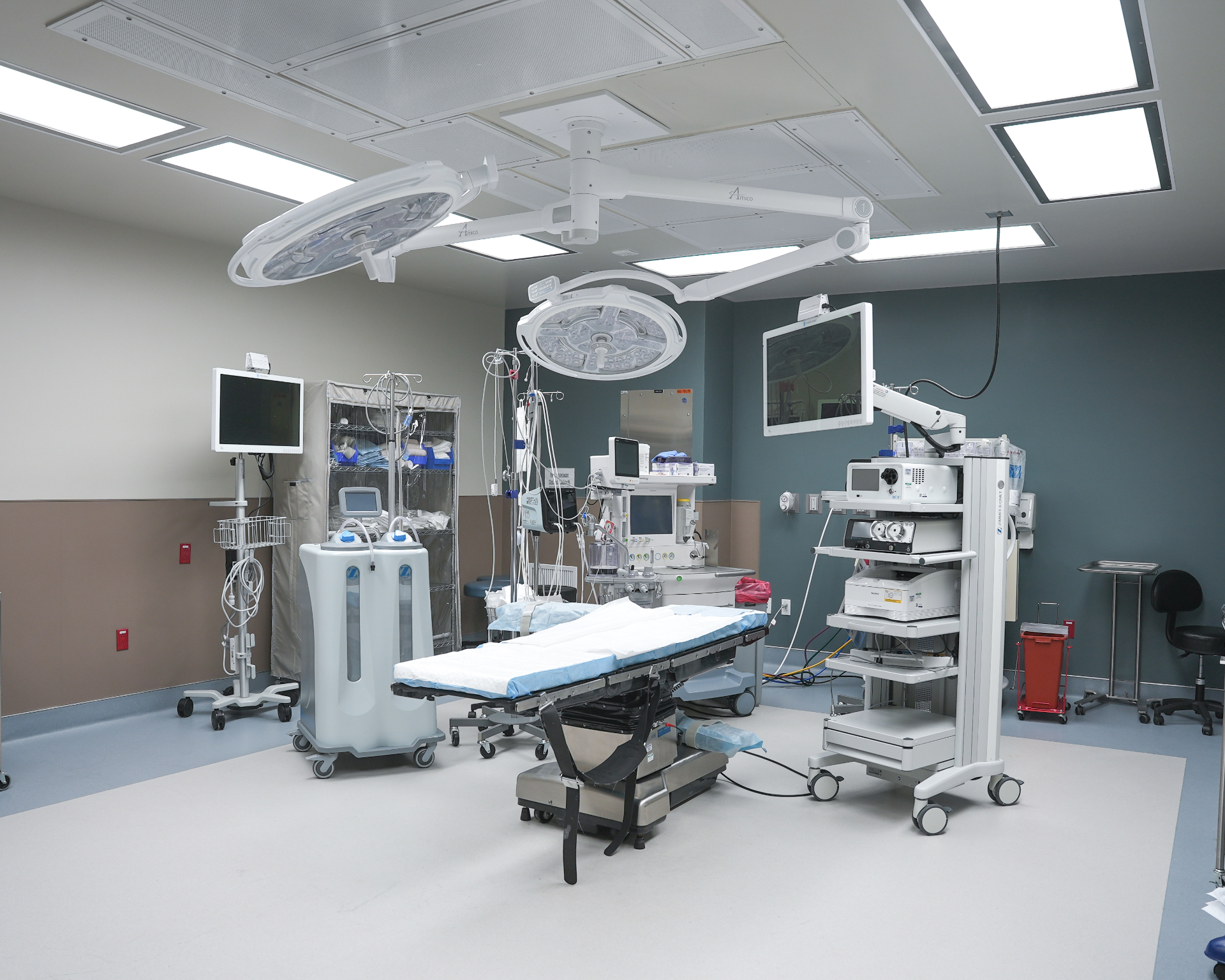 ABQ Surgery Center cath lab control and procedure room